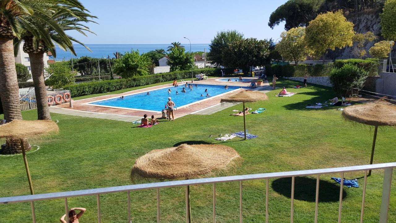 El Carlitos Hotel Arenys de Mar Exterior photo